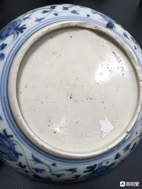 古玩陶瓷花卉紋青花盤真品鑒賞圖