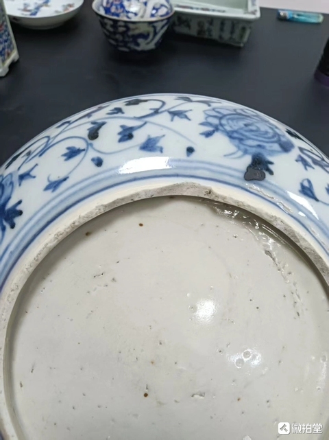 古玩陶瓷花卉紋青花盤真品鑒賞圖