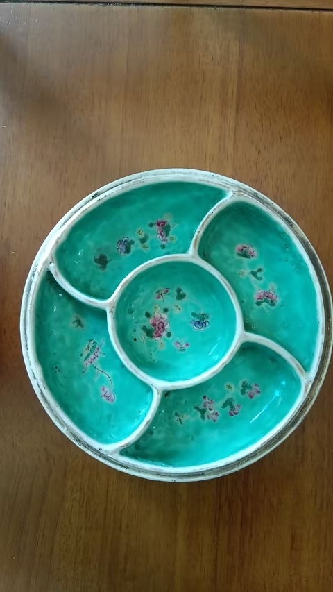 古玩陶瓷粉彩格盒真品鑒賞圖