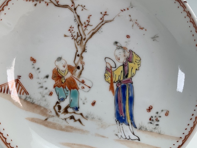 古玩陶瓷清乾隆·粉彩人物紋小碟拍賣(mài),當(dāng)前價(jià)格396元
