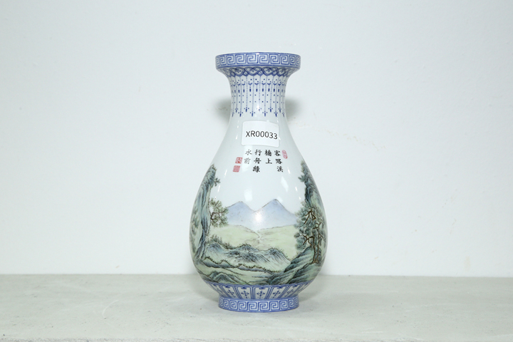 古玩陶瓷民國·琺瑯彩山水詩文玉壺春盤口瓶真品鑒賞圖