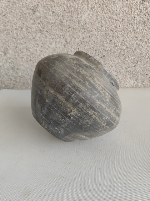 古玩陶瓷灰陶罐拍賣(mài),當(dāng)前價(jià)格450元