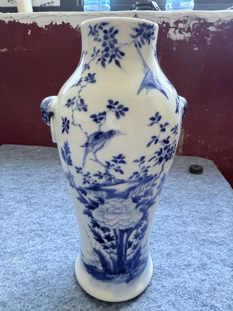古玩陶瓷青花牡丹花鳥紋雙獸耳尊拍賣,當前價格4500元