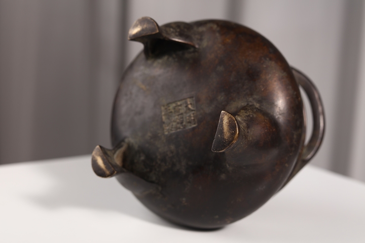 古玩銅器三足爐真品鑒賞圖