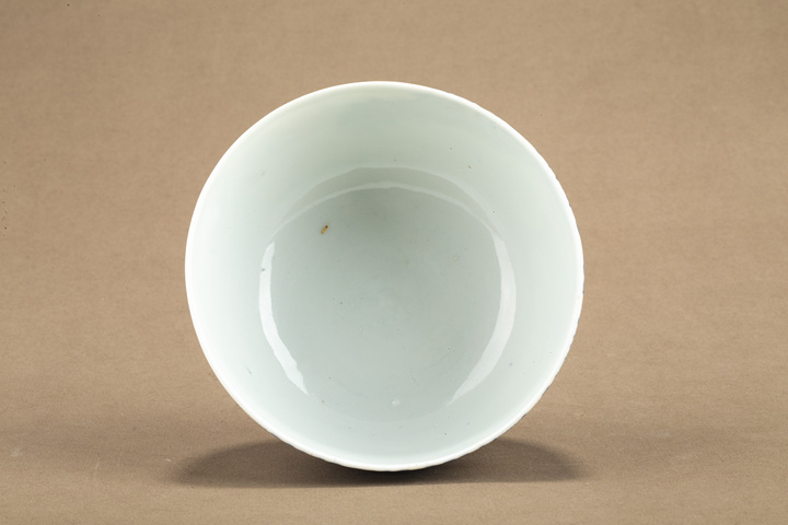 古玩陶瓷晚清·青花魚(yú)化龍紋碗真品鑒賞圖