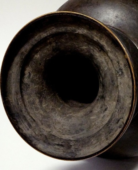 古玩銅器鄰國銅瓶真品鑒賞圖