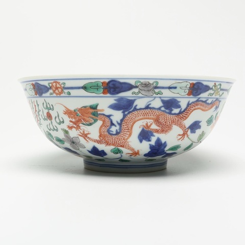 古玩陶瓷清同治青花加五彩龍鳳紋碗真品鑒賞圖