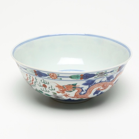 古玩陶瓷清同治青花加五彩龍鳳紋碗真品鑒賞圖