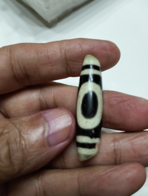 古玩玉器清代老料器天珠拍賣,當前價格999元