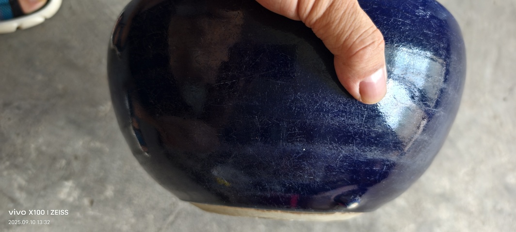 古玩陶瓷霽藍(lán)釉香爐真品鑒賞圖