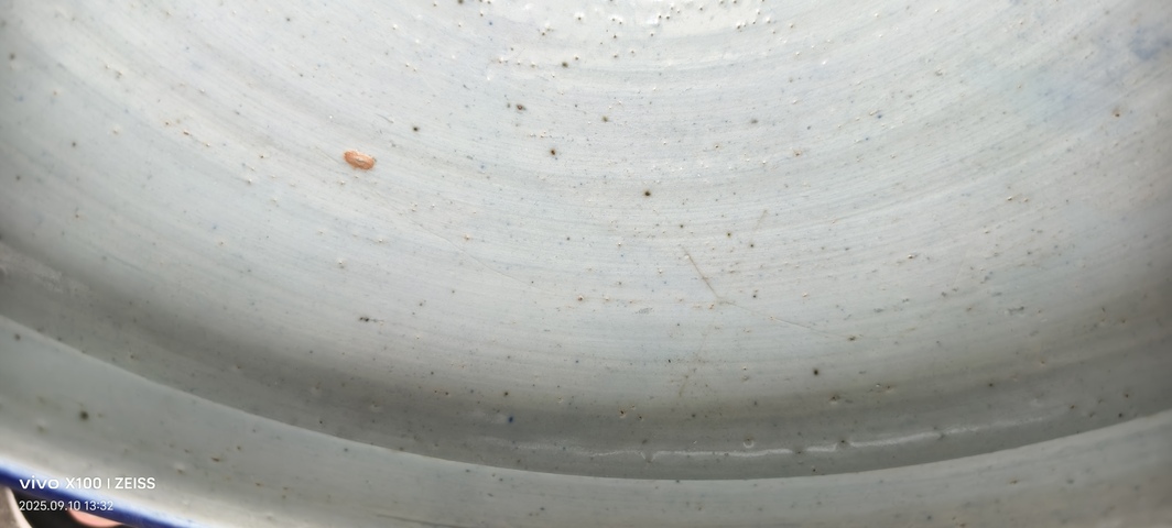 古玩陶瓷霽藍(lán)釉香爐真品鑒賞圖
