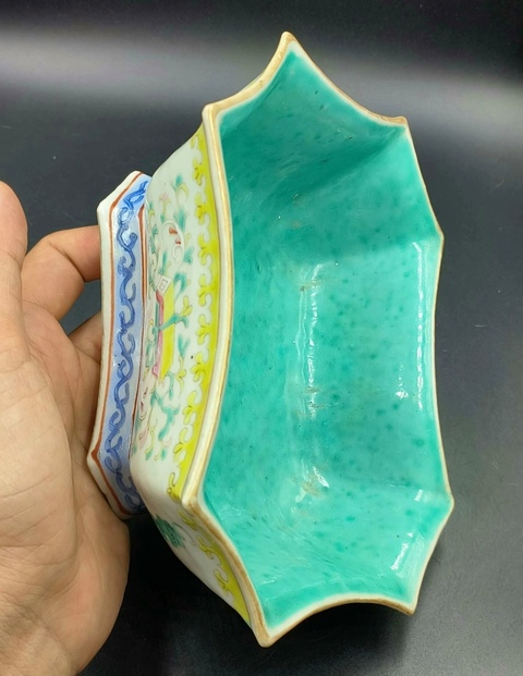 古玩陶瓷粉彩花卉紋海棠貢盤真品鑒賞圖