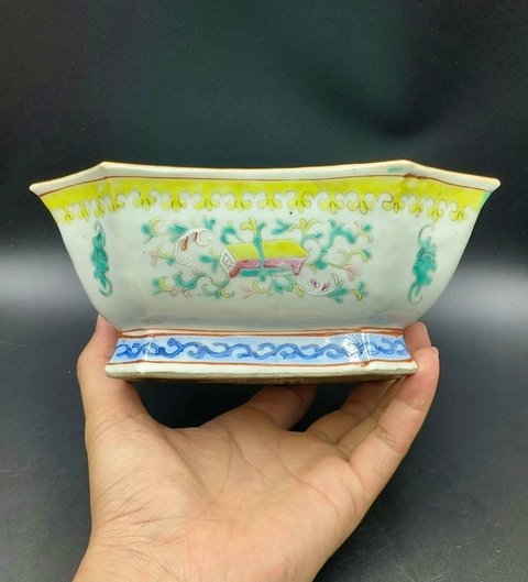古玩陶瓷粉彩花卉紋海棠貢盤真品鑒賞圖