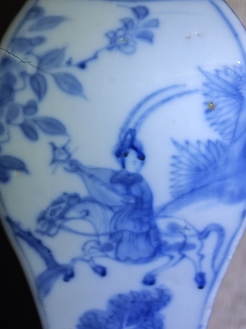 古玩陶瓷青花人物故事紋四方瓶真品鑒賞圖