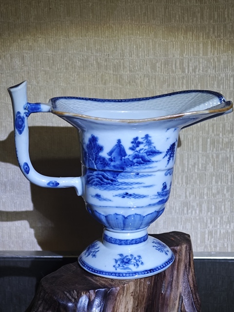 古玩陶瓷青花山水人物爵杯拍賣，當前價格2600元