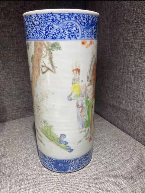 古玩陶瓷汪友棠風格 青花鎖口淺絳彩帽筒真品鑒賞圖