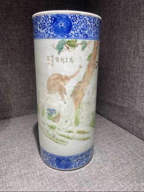 古玩陶瓷汪友棠風格 青花鎖口淺絳彩帽筒真品鑒賞圖