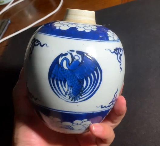 古玩陶瓷團鶴紋青花罐真品鑒賞圖