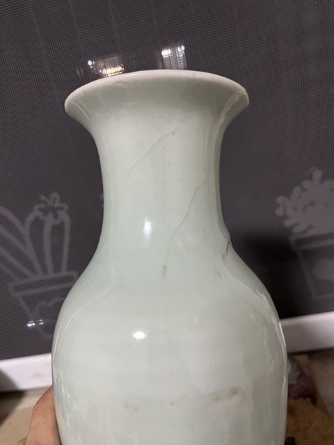 古玩陶瓷豆青釉青花堆白牡丹紋瓶拍賣，當(dāng)前價(jià)格1388元