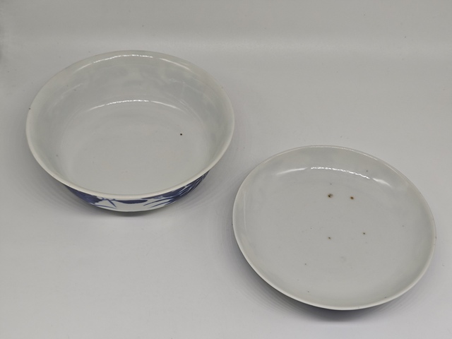 古玩陶瓷青花鴛鴦荷花紋蓋碗真品鑒賞圖