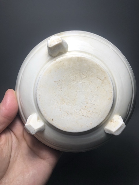 古玩陶瓷德化窯白釉三足洗真品鑒賞圖