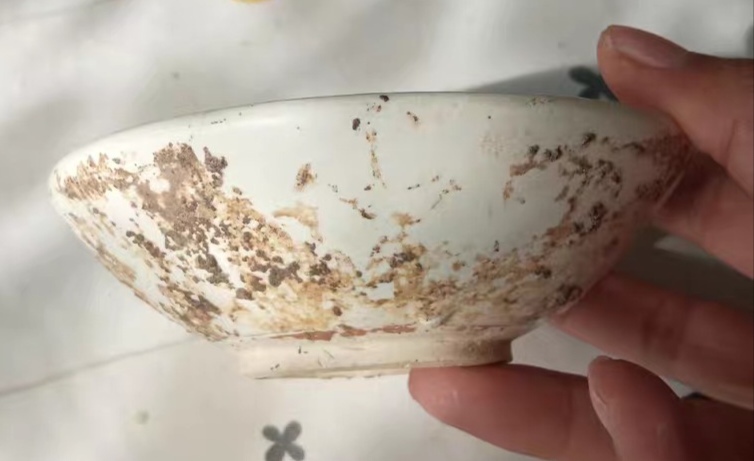 古玩陶瓷盞拍賣，當前價格5000元