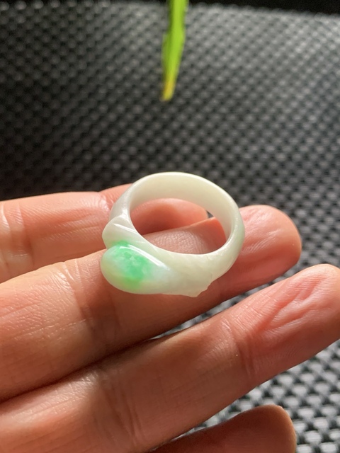 古玩玉器翡翠雕“戒指”真品鑒賞圖