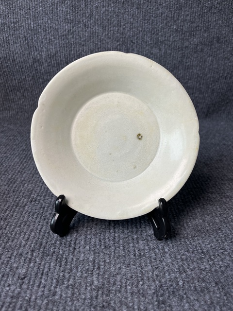 古玩陶瓷青白釉花口盤拍賣，當(dāng)前價(jià)格888元