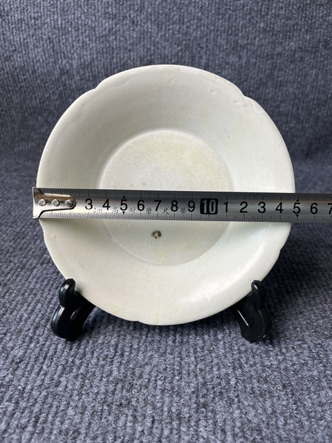 古玩陶瓷青白釉花口盤拍賣，當(dāng)前價(jià)格888元