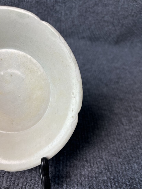 古玩陶瓷青白釉花口盤拍賣，當(dāng)前價(jià)格888元