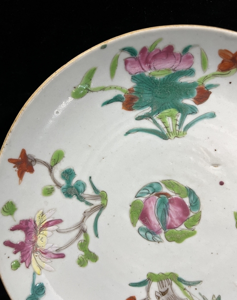 古玩陶瓷粉彩花卉紋飾臥盤真品鑒賞圖