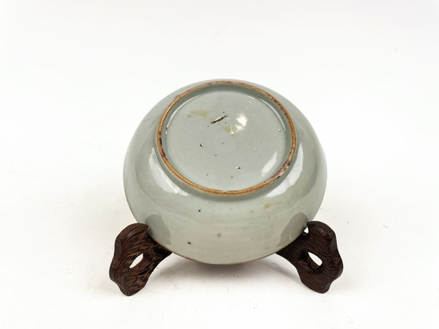 古玩陶瓷清雍正·粉彩桃紋紫金釉盤拍賣，當前價格0元