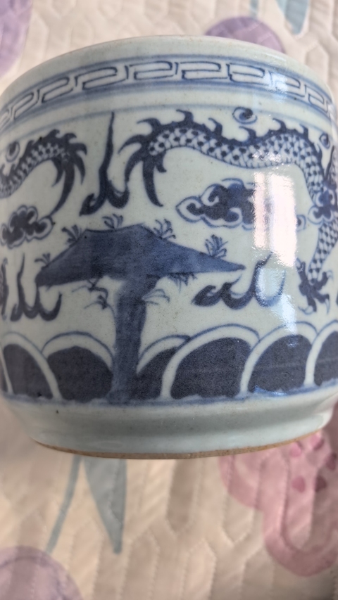 古玩陶瓷青花趕珠龍紋香爐真品鑒賞圖