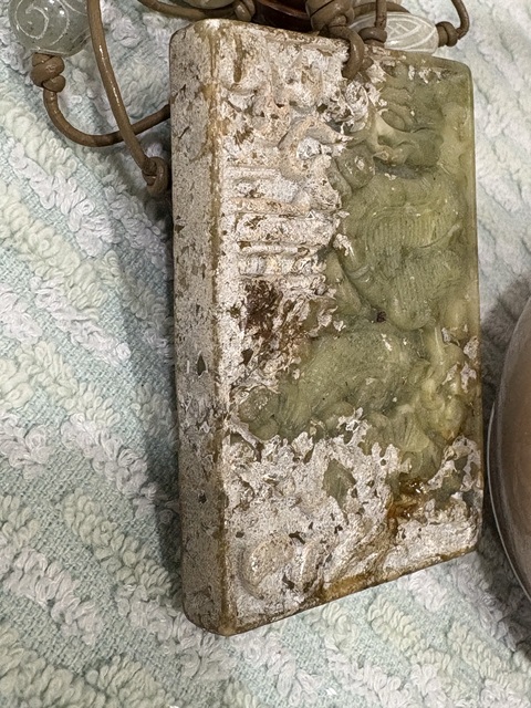 古玩玉器做舊仿古“龍紋玉牌”真品鑒賞圖