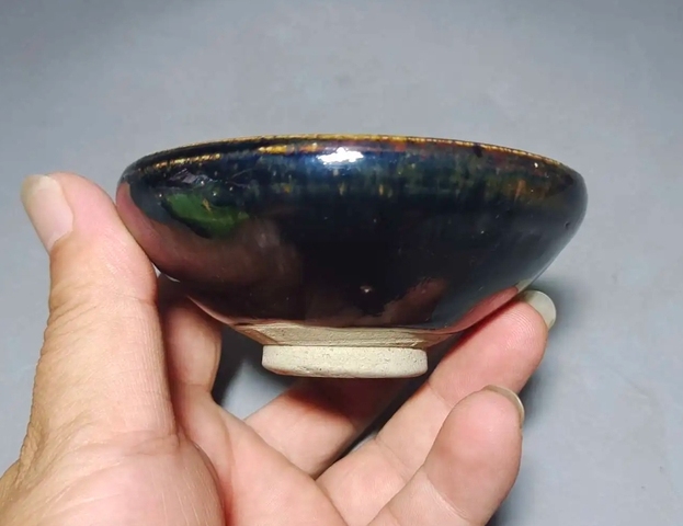 古玩陶瓷金元時期黑釉盞真品鑒賞圖