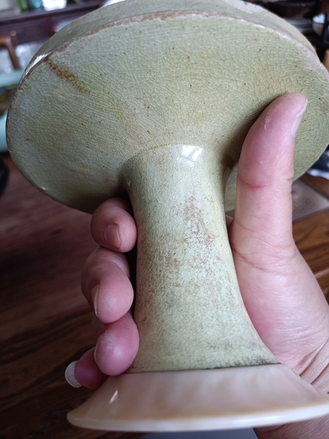 古玩陶瓷北朝晚期安陽窯青黃釉高足盤真品鑒賞圖