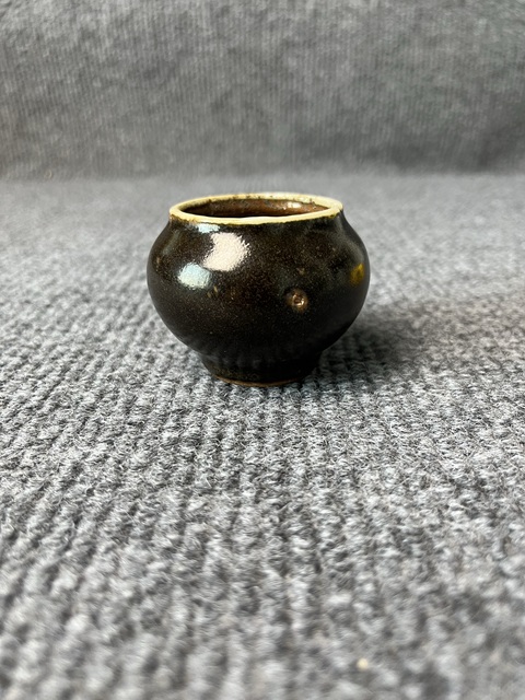 古玩陶瓷黑釉小罐真品鑒賞圖