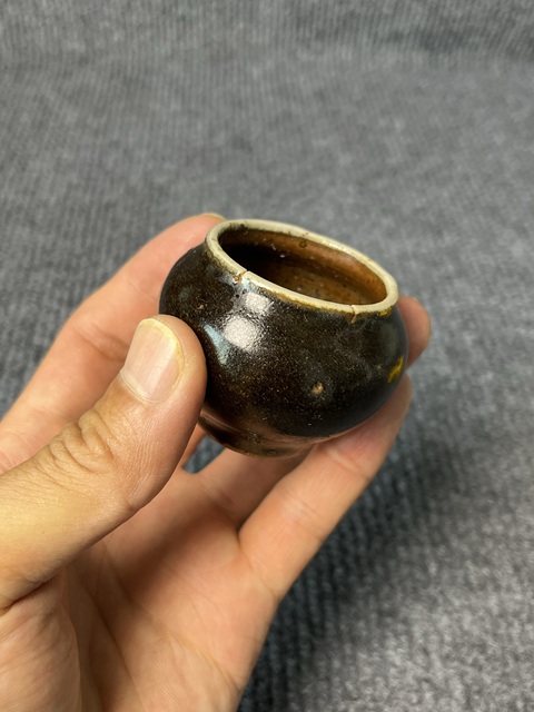 古玩陶瓷黑釉小罐真品鑒賞圖