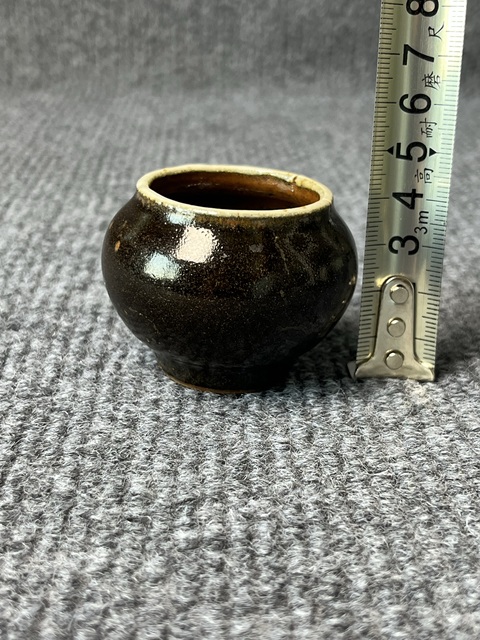 古玩陶瓷黑釉小罐真品鑒賞圖