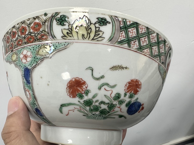古玩陶瓷五彩碗真品鑒賞圖