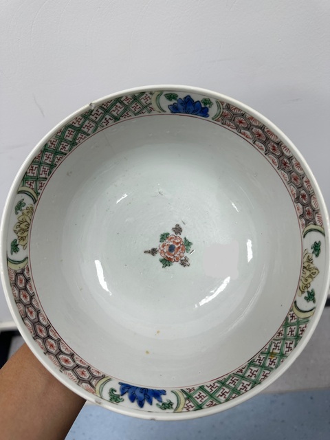 古玩陶瓷五彩碗真品鑒賞圖