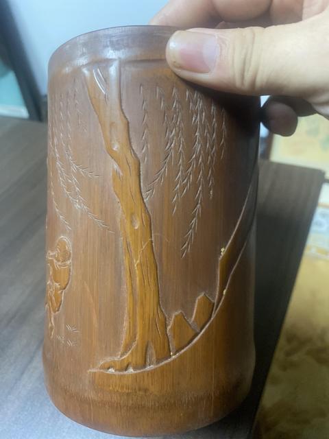 古玩雜項(xiàng)竹刻筆筒真品鑒賞圖
