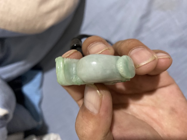 古玩玉器天然翡翠花籃真品鑒賞圖