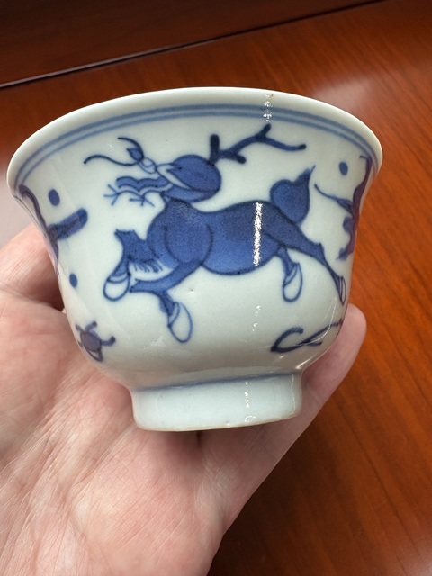 古玩陶瓷清晚·青花瑞獸紋杯 真品鑒賞圖