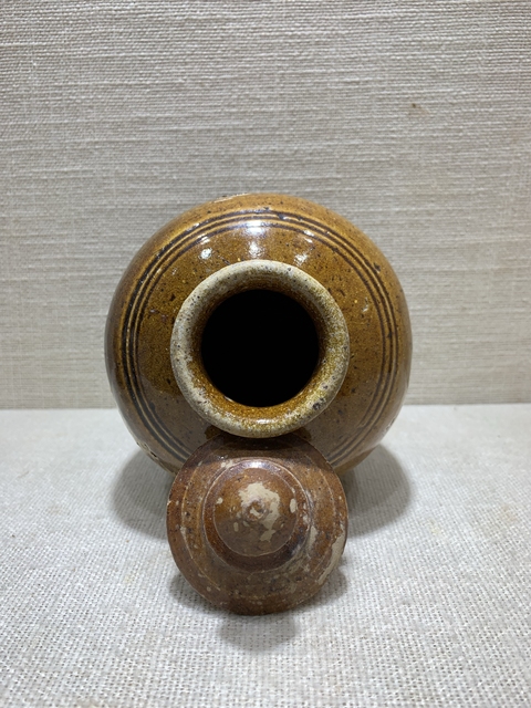 古玩陶瓷鞏縣窯唐黃罐拍賣,當(dāng)前價(jià)格16000元