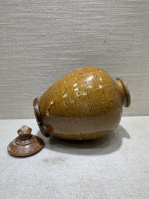 古玩陶瓷鞏縣窯唐黃罐拍賣,當(dāng)前價(jià)格16000元