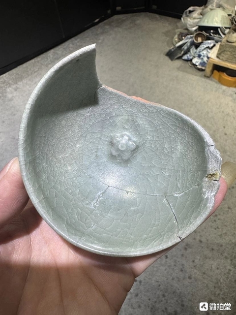 古玩陶瓷龍泉仿官茶盞真品鑒賞圖