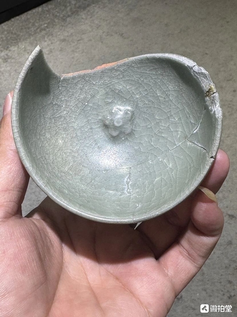 古玩陶瓷龍泉仿官茶盞真品鑒賞圖