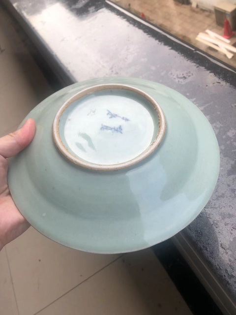 古玩陶瓷清中期，青花山水人物盤(pán)拍賣(mài)，當(dāng)前價(jià)格2000元