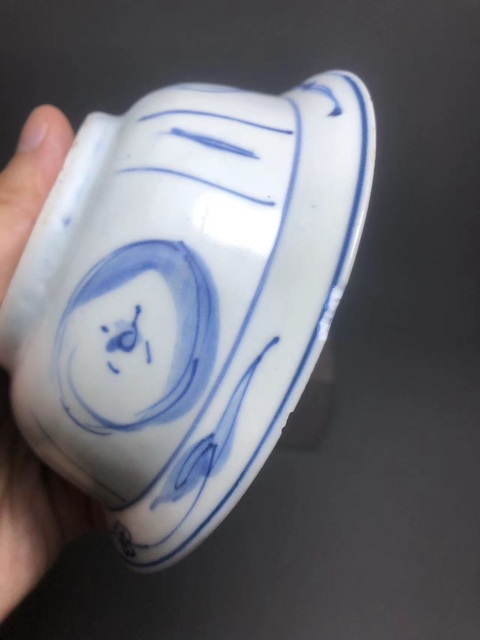 古玩陶瓷青花獸面紋折沿盤真品鑒賞圖